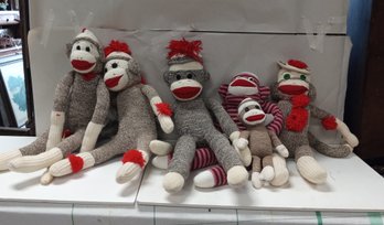 Nice Assortment Of Sock Monkeys.  MELBA G / D1