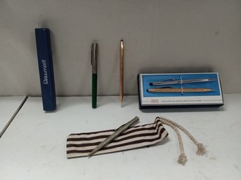 Nice Vintage Assortment Of Pen & Pencil Sets       TA / A1