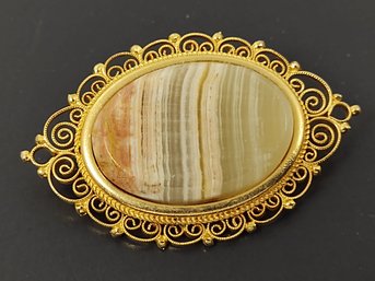 VINTAGE ITALY GOLD TONE FILIGREE BANDED AGATE BROOCH