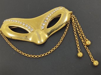 VINTAGE MONET GOLD TONE RHINESTONE MASQUERADE MASK BROOCH