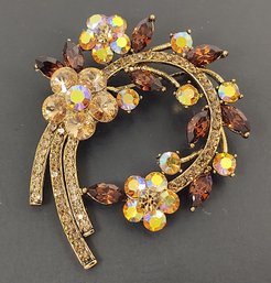 VINTAGE GOLD TONE AURORA BOREALIS RHINESTONE FLOWER BROOCH