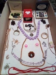 Jewelry Components, Buttons & Beads - All For Crafts Only  - Broken Or Incomplete  52/E3