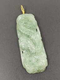 VINTAGE 18K GOLD CARVED JADE DRAGON PENDANT