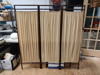 Antique Wooden Three - Panel Dressing Screen                                              Bo H / CVBK.