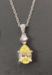 BEAUTIFUL STERLING SILVER YELLOW CZ PENDANT NECKLACE