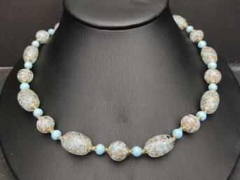 VINTAGE ART FOIL SPECKLED GLASS BEADED NECKLACE