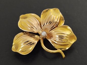 ANTIQUE VICTORIAN 10K GOLD PEARL FLOWER PIN BROOCH