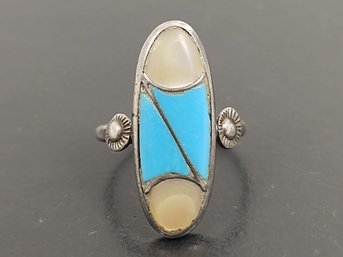 VINTAGE NATIVE AMERICAN STERLING SILVER TURQUOISE / MOTHER OF PEARL INLAY RING