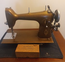 Beautiful Vintage Westinghouse Sewing Machine With Attachments