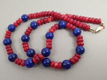 VINTAGE 14K GOLD CORAL & LAPIS BEADED NECKLACE