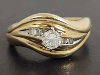 VINTAGE 10K GOLD 0.37ctw DIAMOND ENGAGEMENT RING