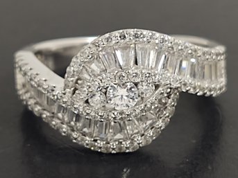 BEAUTIFUL STERLING SILVER CZ RING