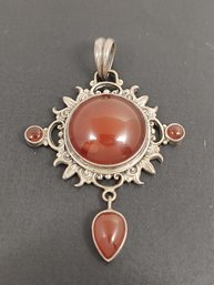 VINTAGE STERLING SILVER CARNELIAN PENDANT