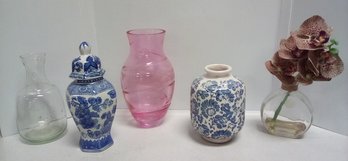 Lovely Home Accent Pieces In Glass & Ceramic                  JohnB/B3