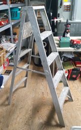 Rugged Commercial Type 2 Model 705 5ft Step Ladder Max Weight 225lb John B / WAbath