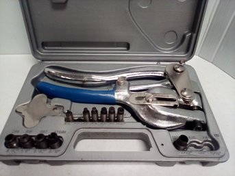 Model 8500 Power Puncher Tool Kit With Poly Carrying Case, Instructions & Accessories JohB/E4
