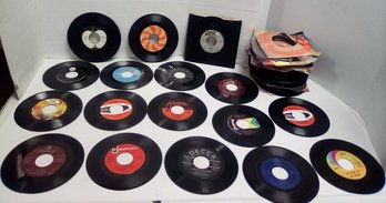 Large Fun Lot Of 82 Vintage 45 R P M Records Under Various Labels           NC/CVBK-B