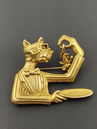 VINTAGE SIGNED AJC CAT EATING MOUSE BROOCH