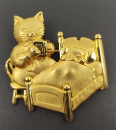 VINTAGE SIGNED JJ CAT & KITTEN BEDTIME STORY BROOCH