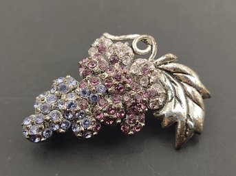 VINTAGE SIGNED MONET RHINESTONE GRAPES CLUSTER BROOCH