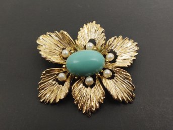 VINTAGE FAUX TURQUOISE & PEARL FLOWER BROOCH