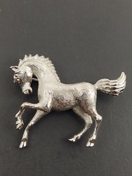 VINTAGE SIGNED MONET HORSE BROOCH