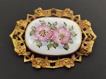 VINTAGE HAND PAINTED FLOWERS ON PORCELAIN BROOCH