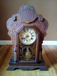 Waterbury Clock USA  Manufactured Vintage Chiming Clock In Beautiful Wood Cabinet