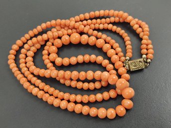 ANTIQUE VICTORIAN DOUBLE STRAND GRADUATED NATURAL CORAL BEADS NECKLACE