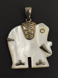 VINTAGE STERLING SILVER MOTHER OF PEARL ELEPHANT PENDANT