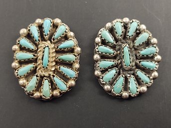 VINTAGE SIGNED ZUNI NATIVE AMERICAN STERLING SILVER PETIT POINT EARRINGS