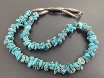 VINTAGE NATIVE AMERICAN STERLING SILVER TURQUOISE NUGGET NECKLACE