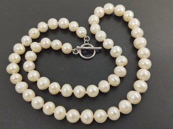 VINTAGE STERLING SILVER PEARL NECKLACE