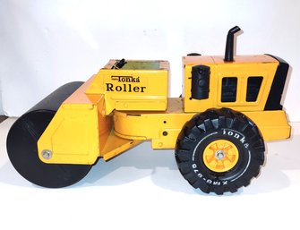 VINTAGE METAL TONKA STEAM ROLLER TRUCK - MISSING DRIVERS CABIN