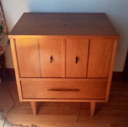 Mid Century Modern Night Stand With Ample Storage