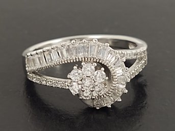 BEAUTIFUL STERLING SILVER CZ RING