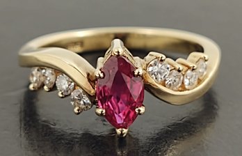 BEAUTIFUL 14K GOLD RUBY & DIAMOND RING