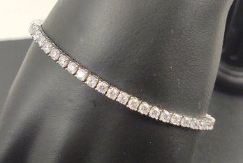 BEAUTIFUL STERLING SILVER CZ TENNIS BRACELET