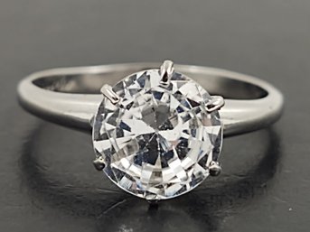 STUNNING VINTAGE STERLING SILVER WHITE TOPAZ ENGAGEMENT RING