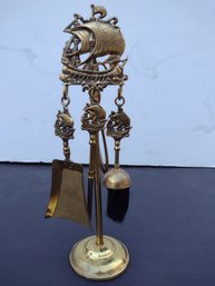 LOVELY BRASS 5 PIECE SAILBOAT NAUTICAL FIREPLACE TOOLS