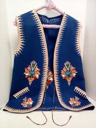 Hungarian Folk Costume Hand Embroidered Wool Vest  -  Medium - Kalocsai Folk Art   EH/SideA3