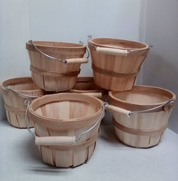 6 New Wooden Handled Display Baskets With Multiple Uses Including Gift Giving   212/E2