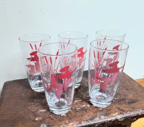 Mid-century Set Of Drinking Glasses With Duck Motif