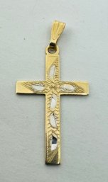 PRETTY 10K GOLD BRIGHT CUT DESIGN CROSS PENDANT