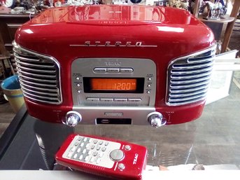 Teac Brand Red Colored Retro Style Stereo CD Clock Radio Player With Remote Model SL-D920   RC/E4