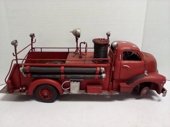 Beautiful Vintage Steel Body Firetruck With Great Details 52/ A1