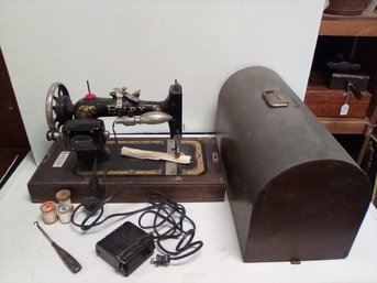Rare Ruby Sewing Machine With Case By New Home Of Orange, Mass Circa 1915-25 - Works! CW/UndTbl2