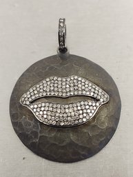 HIGH END HAND HAMMERED STERLING SILVER PAVE DIAMOND LIPS PENDANT