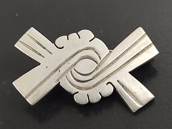 VINTAGE MEXICAN MID CENTURY STERLING SILVER BROOCH