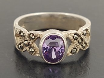 VINTAGE STERLING SILVER PURPLE CZ & MARCASITE RING